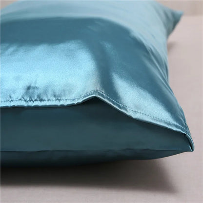 Tait d'oreiller en satin