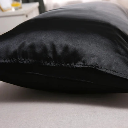 Tait d'oreiller en satin
