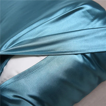 Tait d'oreiller en satin